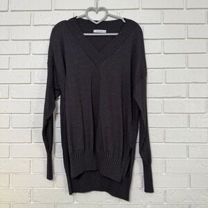 Emerald 1X V-Neck Tunic Sweater (Gray)